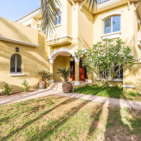 דובאי Chic 4Br Villa With Assistant Room And Private Pool On Palm Jumeirah By Deluxe Holiday Homes מראה חיצוני תמונה