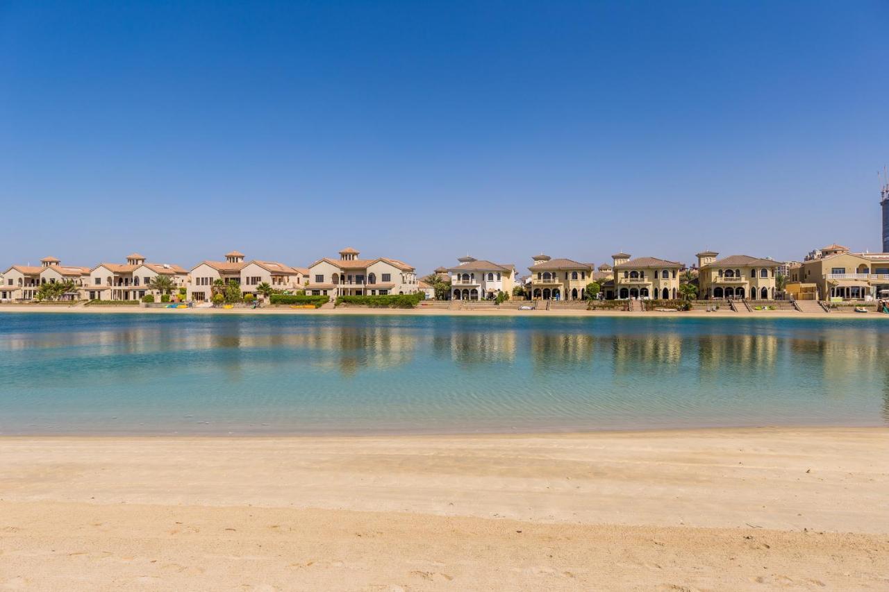 דובאי Chic 4Br Villa With Assistant Room And Private Pool On Palm Jumeirah By Deluxe Holiday Homes מראה חיצוני תמונה