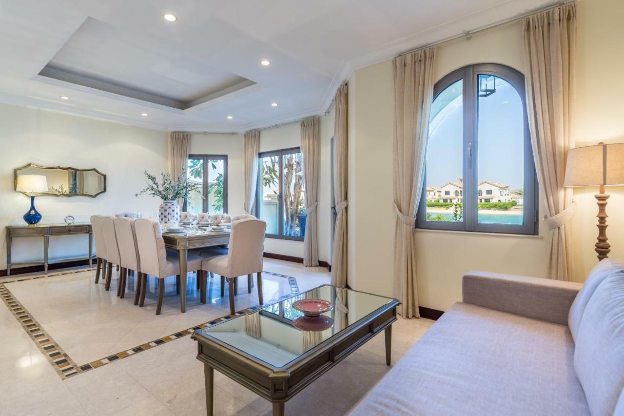 דובאי Chic 4Br Villa With Assistant Room And Private Pool On Palm Jumeirah By Deluxe Holiday Homes מראה חיצוני תמונה
